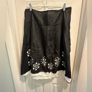Women’s skirt